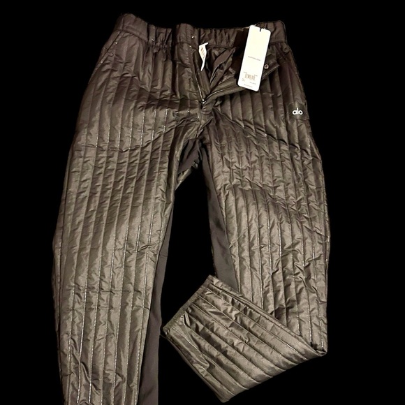 NWT ALO Yoga Men’s Future Quilted Puffer Jogger Pants L Black - Picture 1 of 3